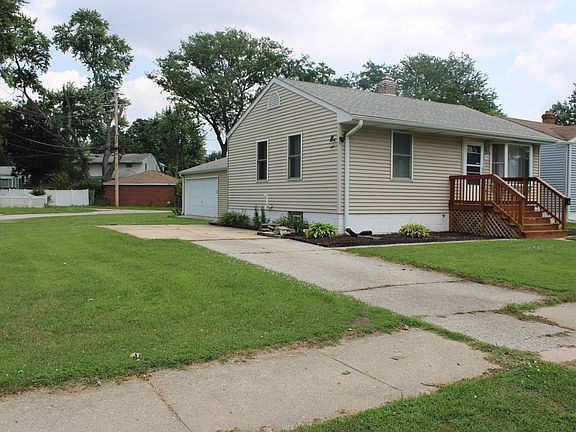 4th image of 7409 Southeastern Ave