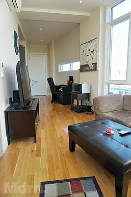 Rented by Mdrn Residential | media 16