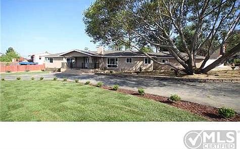 3rd image of 9190 Fletcher Dr