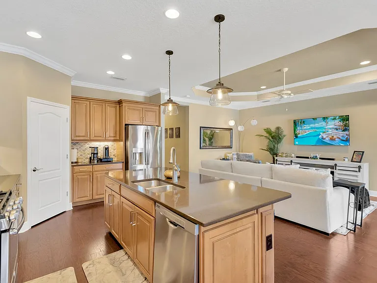 6420 Seasound Dr — Photo 14