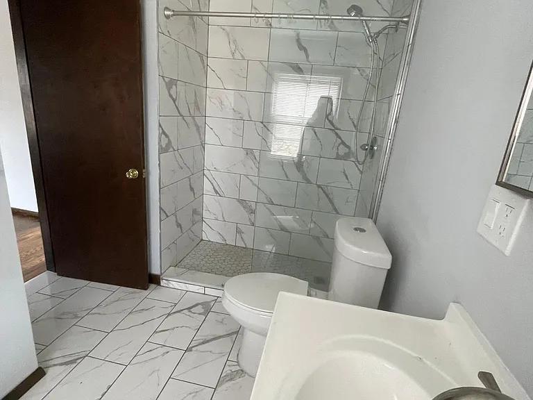 46 Warren St #D — Photo 9