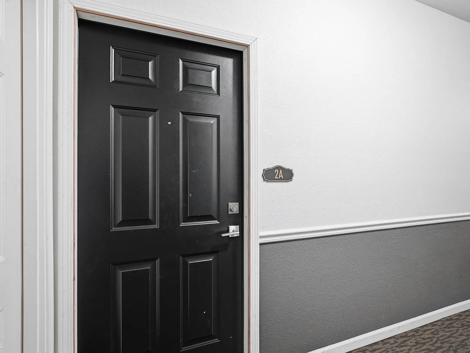 2 bed, 1.0 bath, 1211 sqft, $1,995 — Photo 2