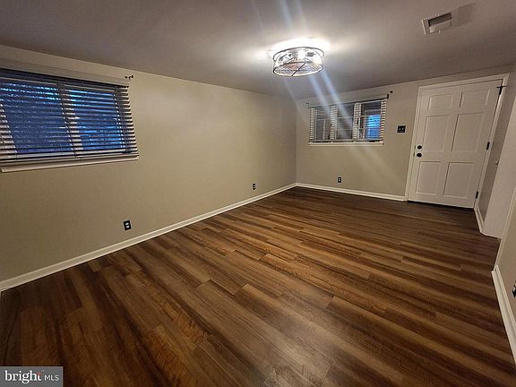 2nd image of 2403 N Charlotte St