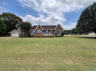 131 Canopy Rd, Hazel Green, AL 35750