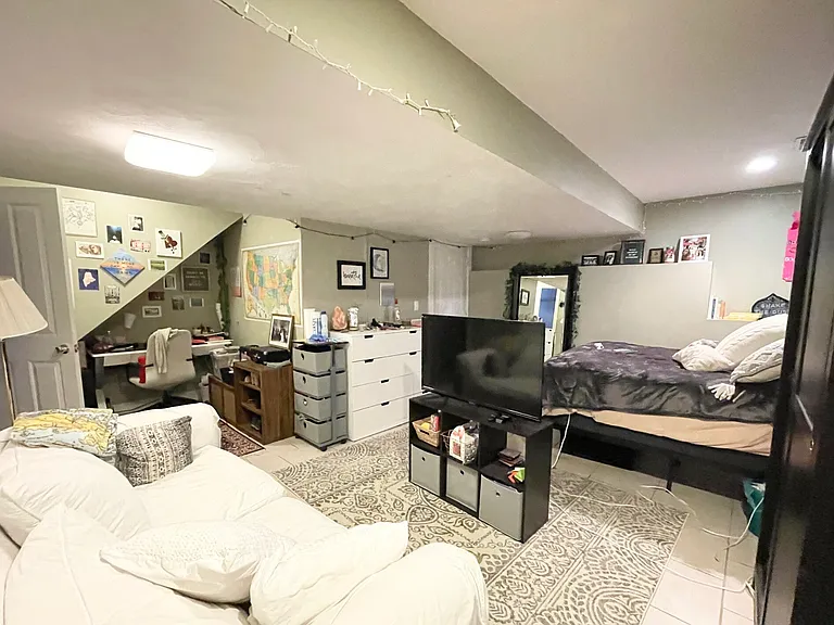 23 Iroquois St #23 — Photo 10