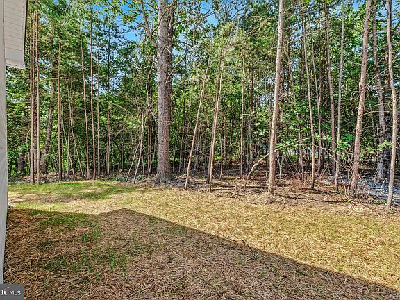 5th image of 123 Jenkins Rd