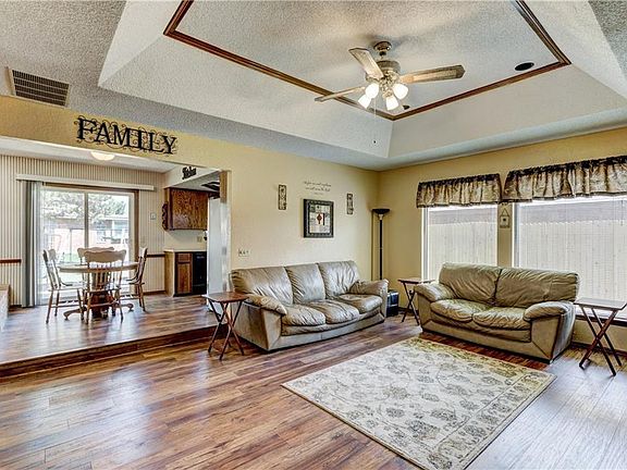 3rd image of 2512 Clover Glen Dr