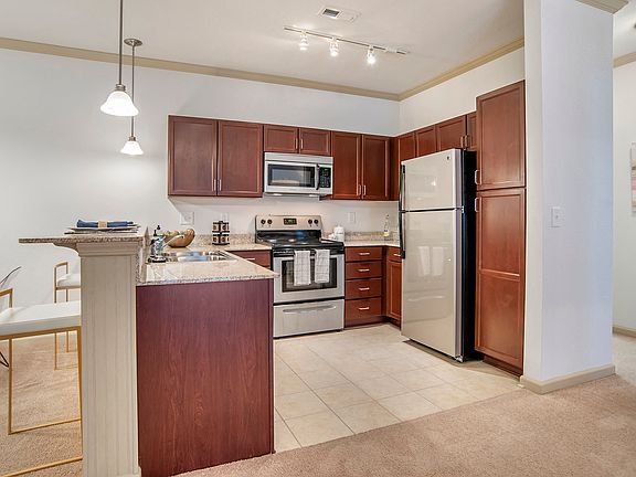 2nd image of 8462 Eastchase Pkwy APT 5307