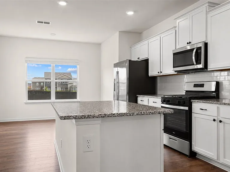 5581 Wildlife Cir — Photo 10
