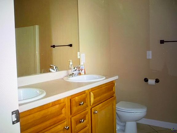 5th image of 308 Thornton Dr