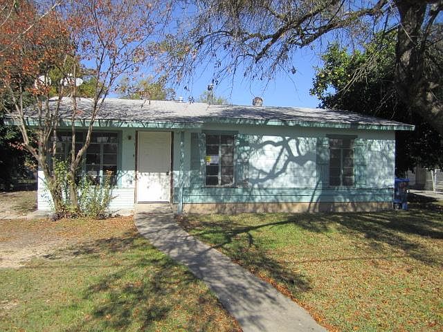 1st image of 135 Bernice Dr