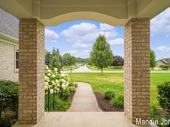 4th image of 1463 Ponstein Dr