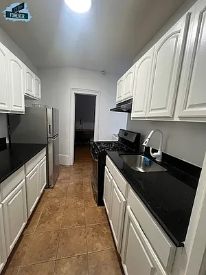 Rented by Fifth & Forever LLC | media 31