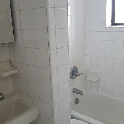 Rented by Jade Stone Real Estate Consulting | media 8