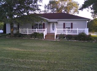 1827 Denmark Rd, Union, MO 63084