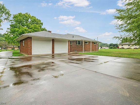 3rd image of 6705 Waynesburg Dr SE