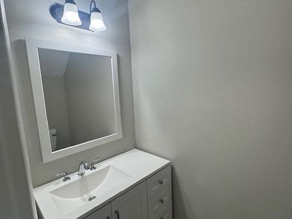 802-806 British Woods Dr SW APT 11