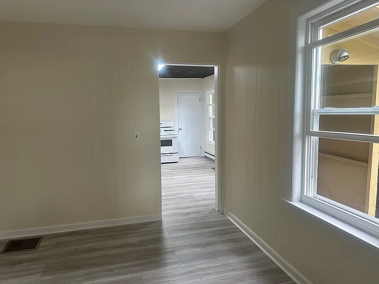 474 Main St #R — Photo 8