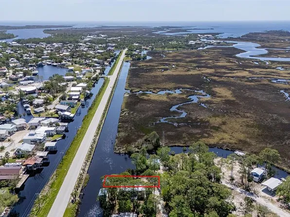 124 SE 240th St, Suwannee, FL 32692