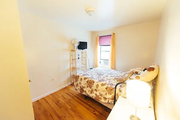 Sold by Keller Williams Realty NYC Group | media 8