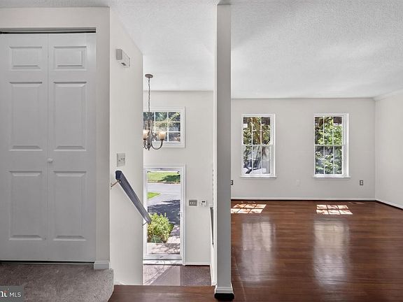 3rd image of 11348 Baroque Rd