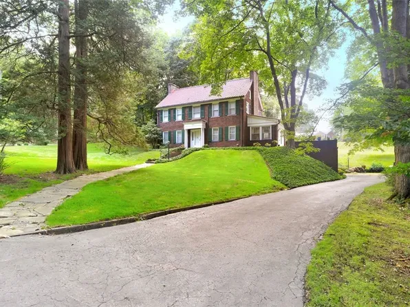 19 Valley Ln, Leetsdale, PA 15056