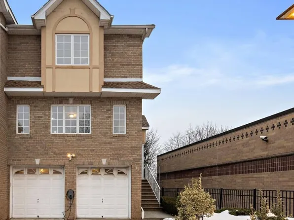 12 Liberty Court image 1 of 36