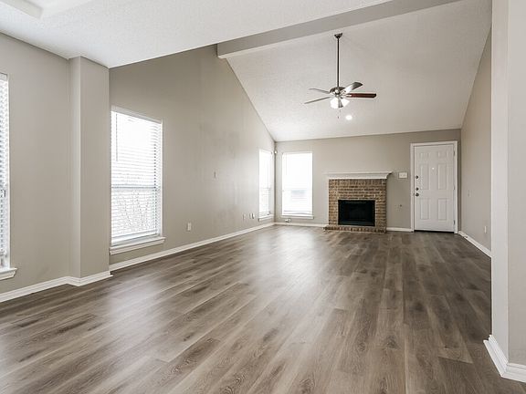 5th image of 756 Rockett Ln