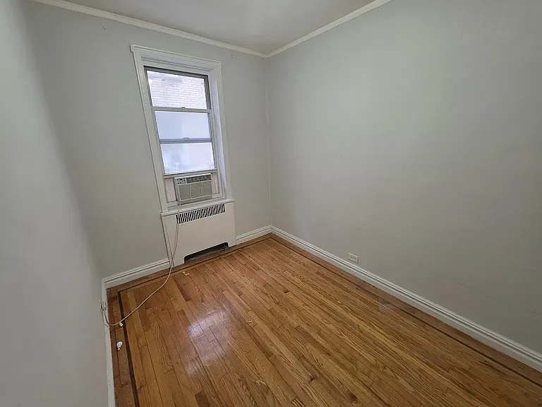 182 Bennett Ave #4K — Photo 5