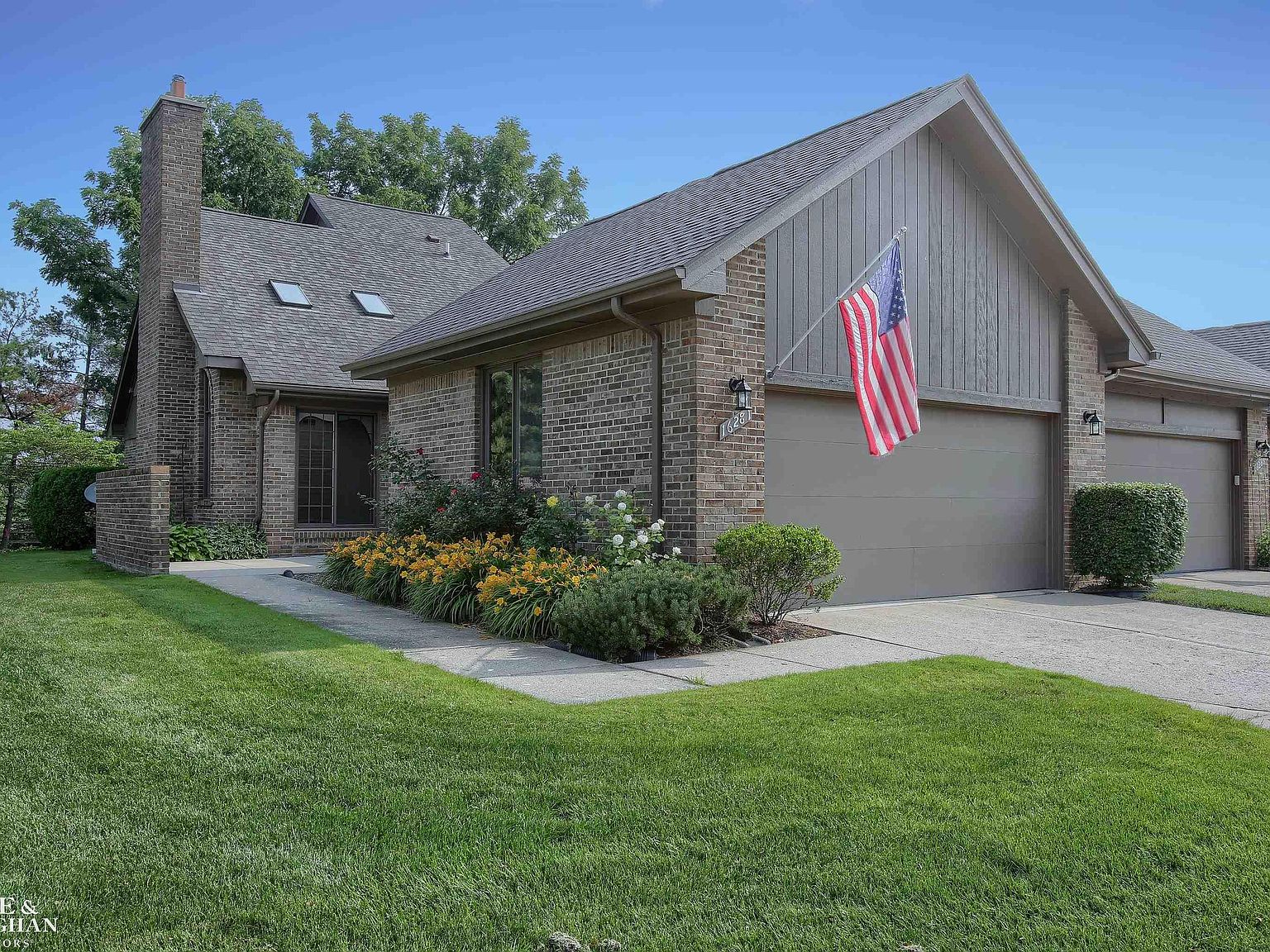 16281 Pine Ridge Dr N, Fraser, MI 48026 Zillow