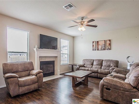 4th image of 1403 Fawn Lily Dr