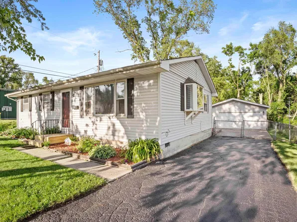 105 Elm St, Lowell, IN 46356