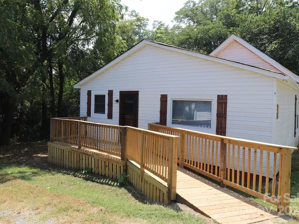 410 Clinton Dr, Kings Mountain, NC 28086