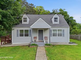 1114 Jones St, Athens, TN 37303