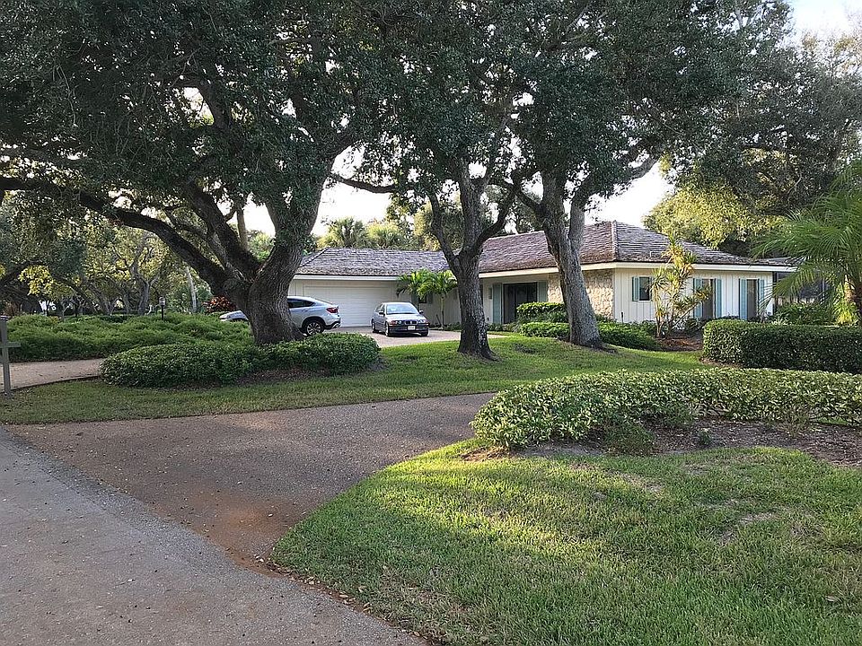 1st image of 1776 Coral Way S