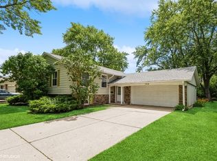 704 Stowell Ave, Streamwood, IL 60107