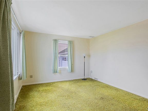 5th image of 708 Orwood Pl