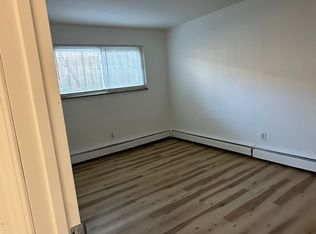 1303 Cove Ave APT 105, Lakewood, OH 44107