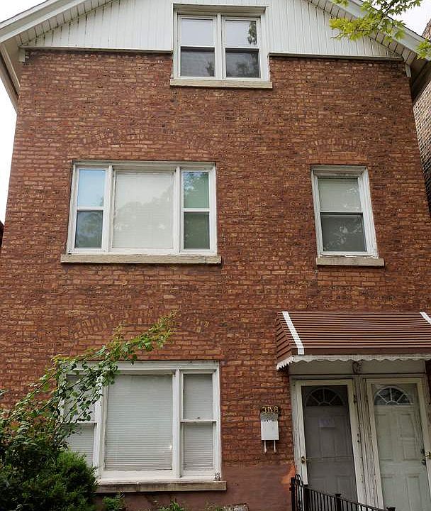1st image of 3118 S Wells St #1