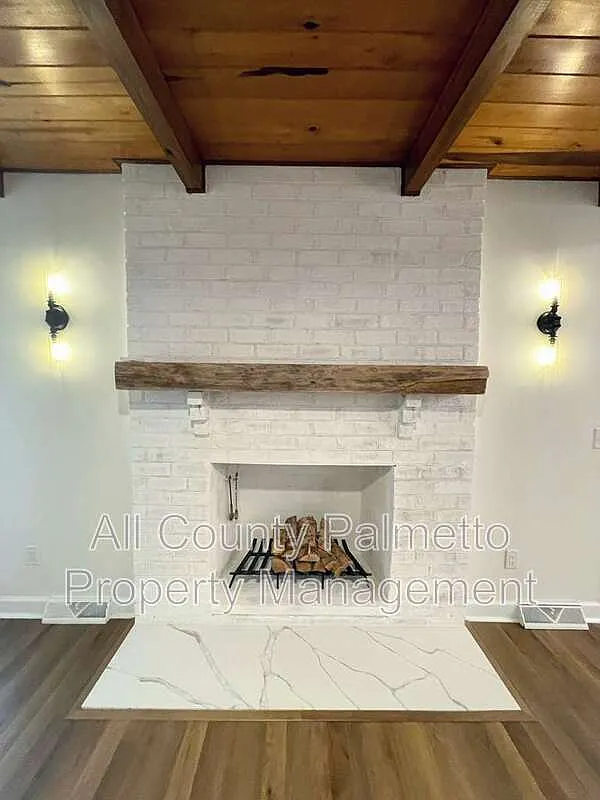 4 bed, 2.5 bath, 2876 sqft, $3,250 — Photo 4
