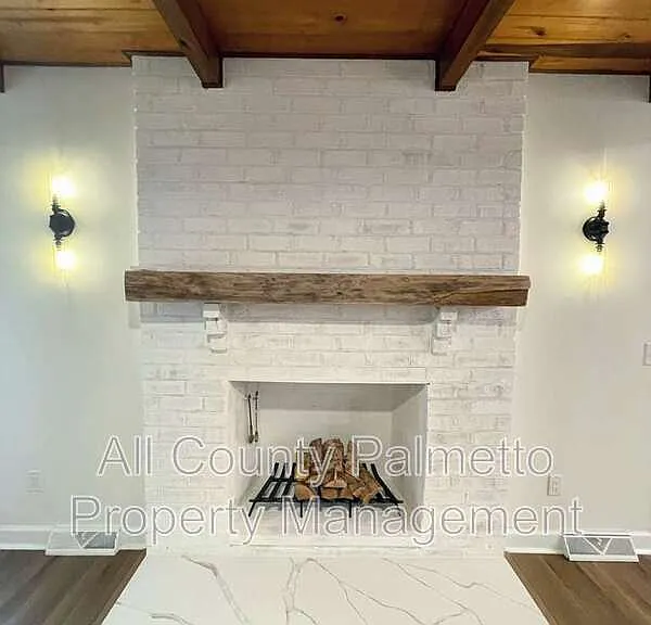101 Huckleberry Ln — Photo 4