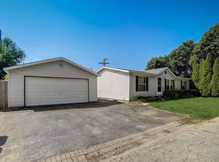 4609 74th Pl, Kenosha, WI 53142