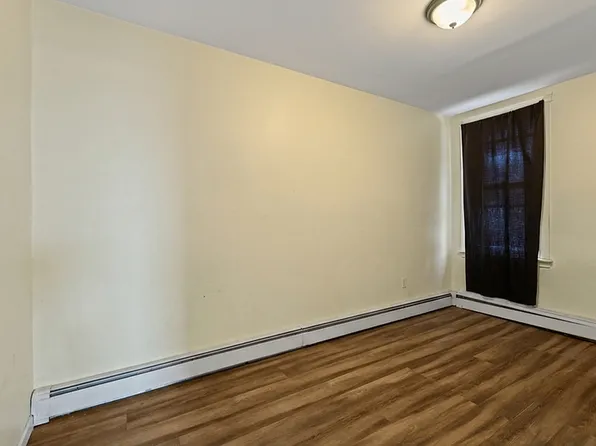 43 E 26th St, Bayonne, NJ