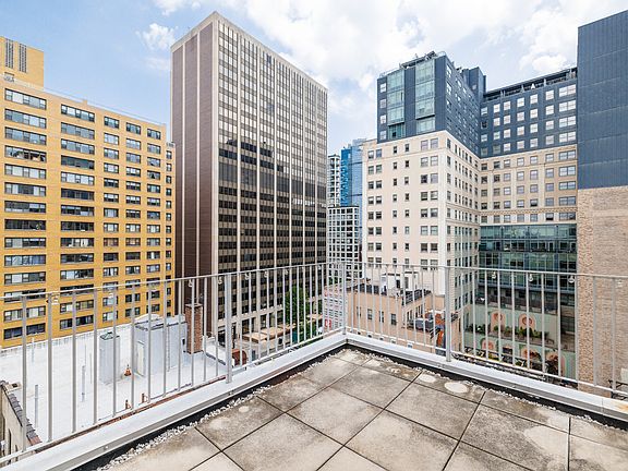 4th image of 63 Schermerhorn St APT 10B