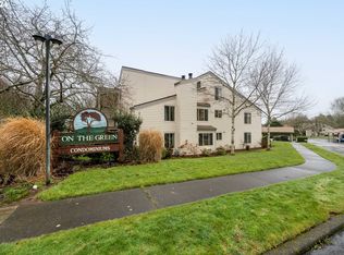 10165 SW Trapper Ter, Beaverton, OR 97008