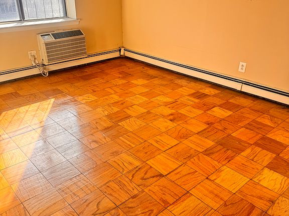 3rd image of 14016 34th Ave #803A