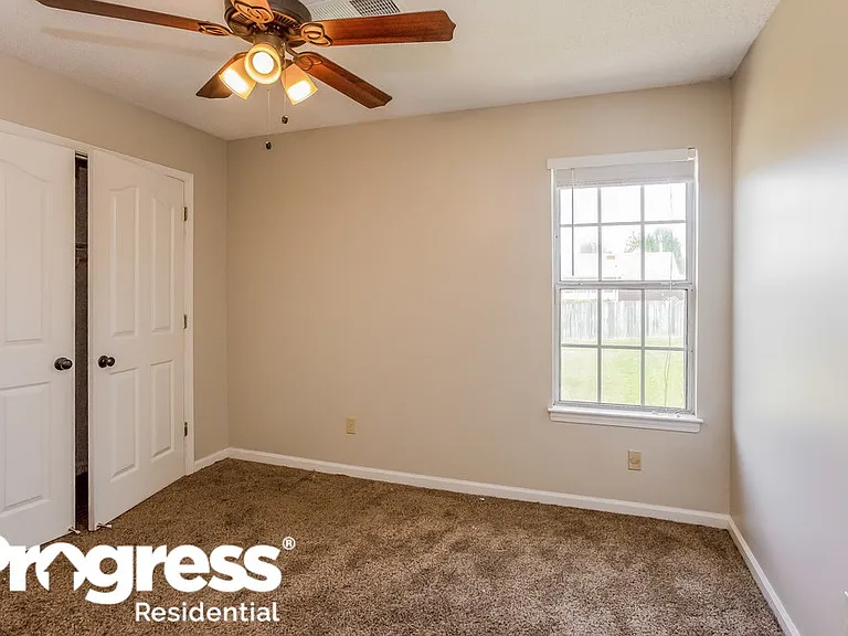 1862 Towson Ln — Photo 15