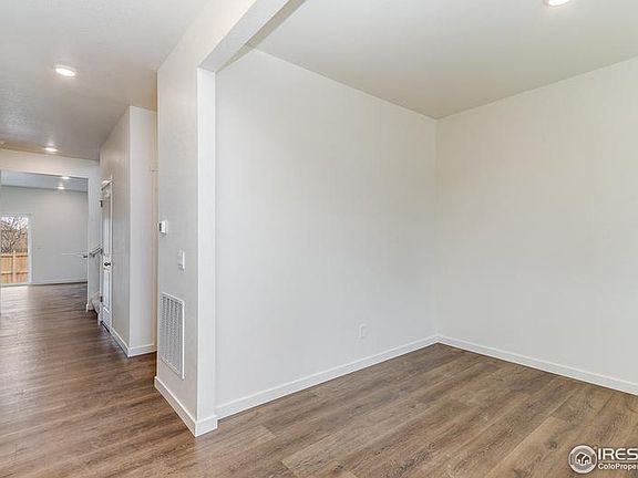 5th image of 6489 Coralbell St
