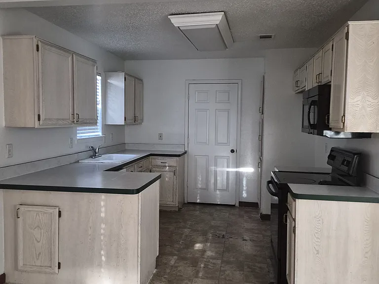 5524 Royal Meadow Ln — Photo 5