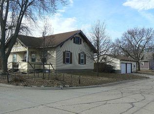 409 3rd St, Deshler, NE 68340